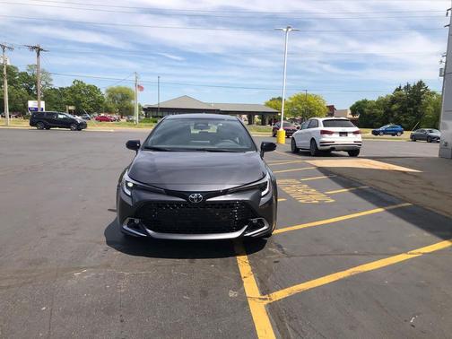 Magnetic Gray Metallic/Midnight Black Metallic 2026 Toyota Corolla XSE