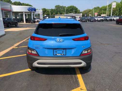 2023 Hyundai KONA SEL