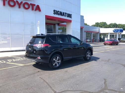 Black 2018 Toyota RAV4 XLE