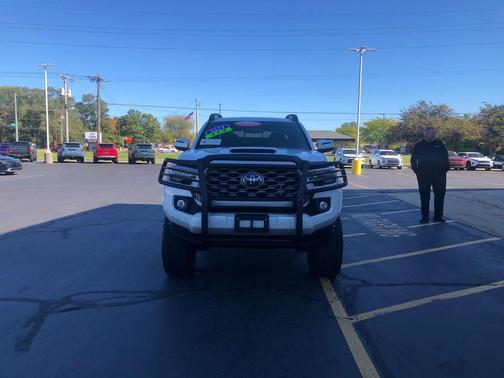2023 Toyota Tacoma TRD Sport