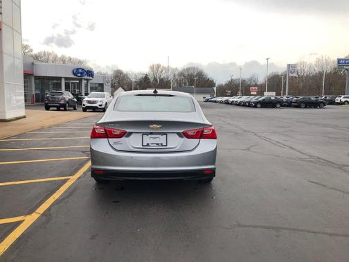 Sterling Gray Metallic 2023 Chevrolet Malibu 1LS