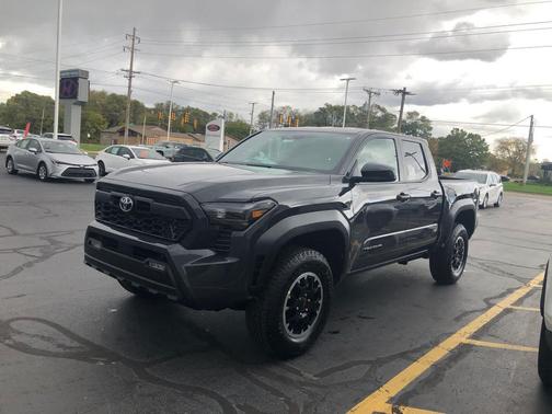 2025 Toyota Tacoma TRD Off Road