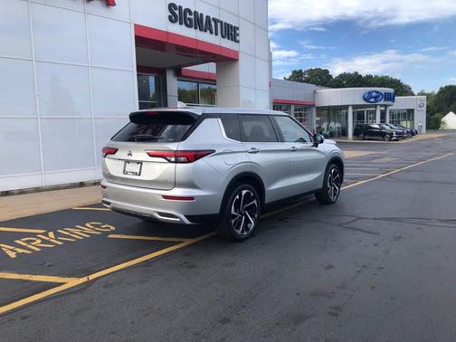 2024 Mitsubishi Outlander SE 2.5 S-AWC