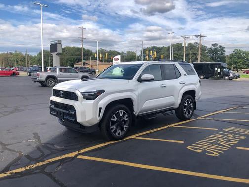 Wind Chill Pearl 2026 Toyota 4Runner TRD Sport