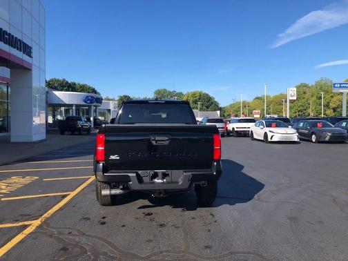 2025 Toyota Tacoma TRD Off Road