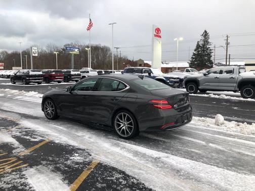 2023 Genesis G70 2.0T AWD