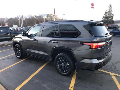 2024 Toyota Sequoia Platinum