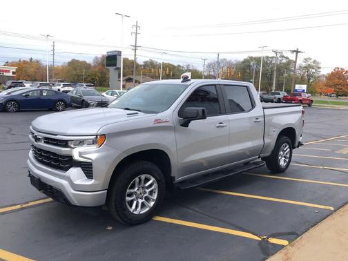 Silver Ice Metallic 2022 Chevrolet Silverado 1500 RST