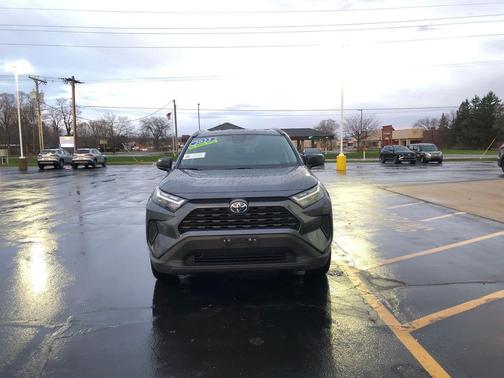 2023 Toyota RAV4 Hybrid LE