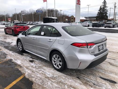 2026 Toyota Corolla Hybrid LE