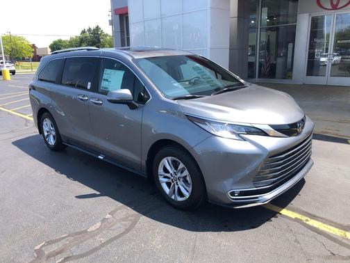 Heavy Metal 2026 Toyota Sienna Limited