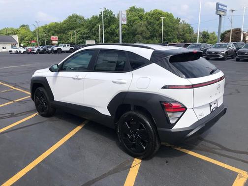 Atlas White 2026 Hyundai KONA SEL Sport