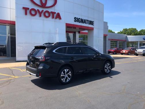 Crystal Black Silica 2020 Subaru Outback Limited XT