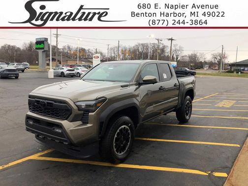 2026 Toyota Tacoma Hybrid TRD Off Road