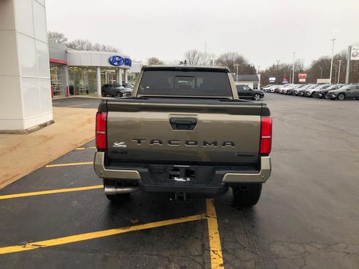 2026 Toyota Tacoma Hybrid TRD Off Road