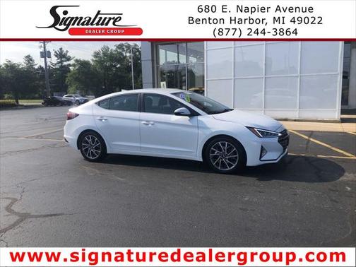 2020 Hyundai ELANTRA Limited
