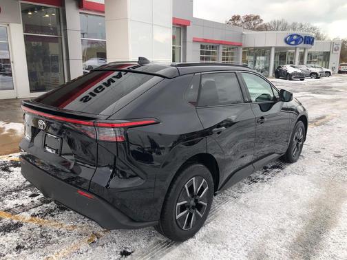 2026 Toyota bZ XLE Plus