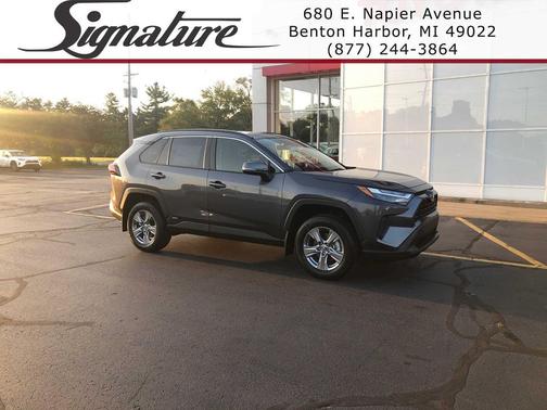 2025 Toyota RAV4 Hybrid LE
