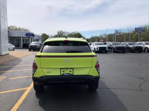 2025 Hyundai KONA SEL