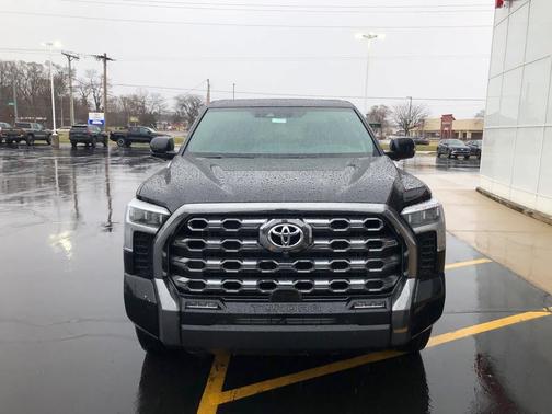 2026 Toyota Tundra Hybrid Platinum