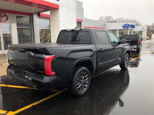 2026 Toyota Tundra Hybrid Platinum