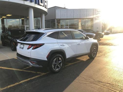 Serenity White Pearl 2026 Hyundai TUCSON SEL