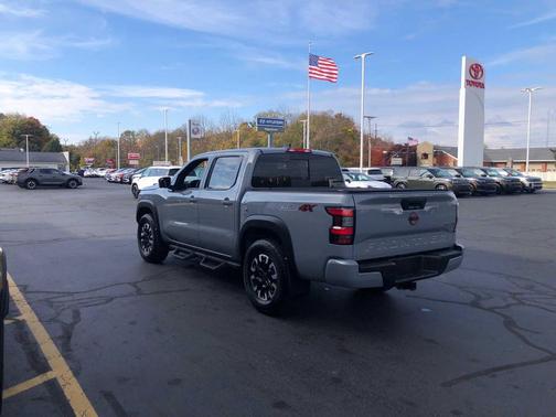 2023 Nissan Frontier PRO-4X