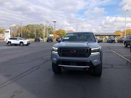 2023 Nissan Frontier PRO-4X