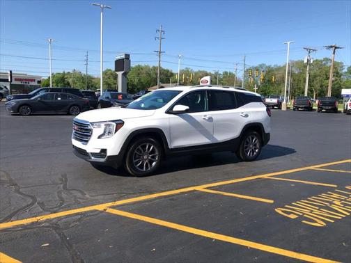 2024 GMC Terrain SLT
