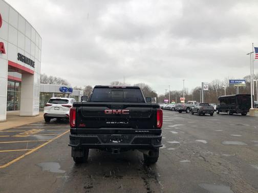 2021 GMC Sierra 2500 Denali