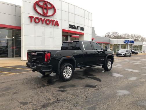 2021 GMC Sierra 2500 Denali