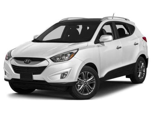 Winter White Solid 2015 Hyundai TUCSON SE