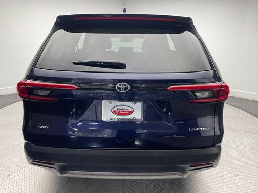 Blueprint 2024 Toyota Grand Highlander Limited