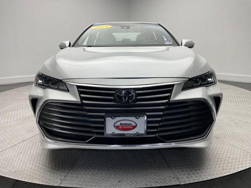 2019 Toyota Avalon XLE