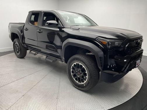 2025 Toyota Tacoma Hybrid TRD Off Road
