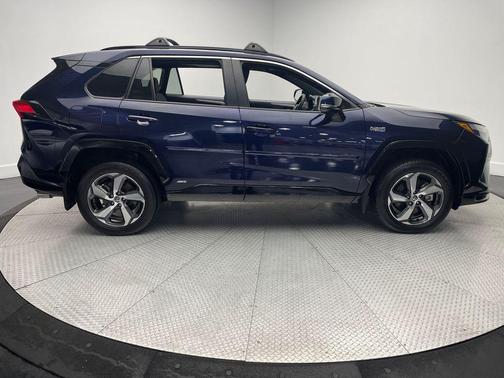 2023 Toyota RAV4 Prime SE