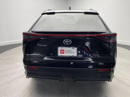 2024 Toyota bZ4X XLE