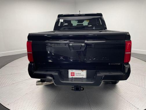 2025 Toyota Tacoma Hybrid TRD