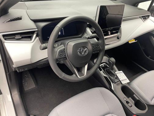 Ice Cap 2026 Toyota Corolla SE