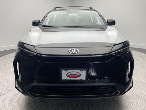 2025 Toyota bZ4X XLE