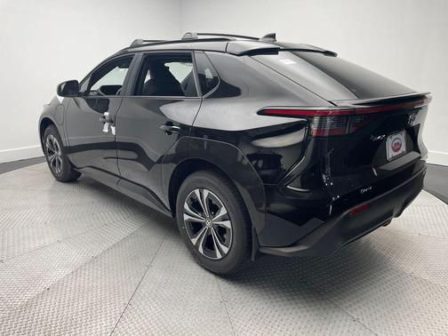 2025 Toyota bZ4X XLE