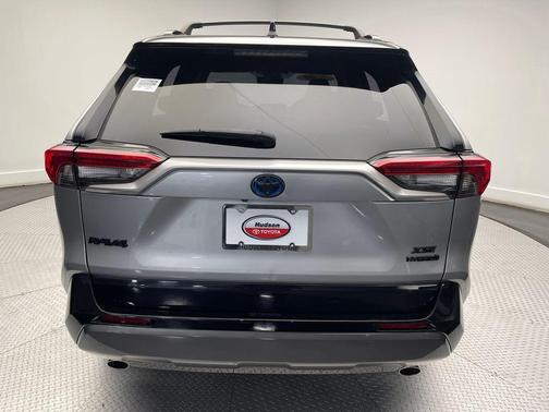 2021 Toyota RAV4 Hybrid XSE