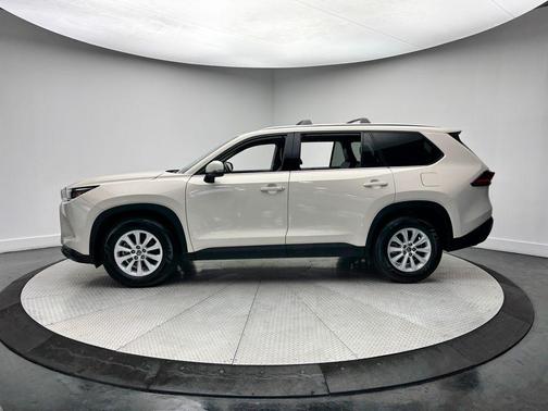 Coastal Cream 2024 Toyota Grand Highlander XLE