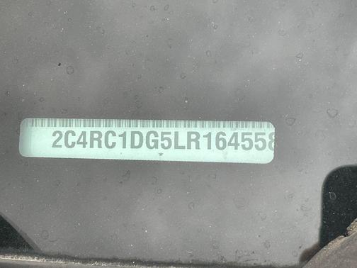 2020 Chrysler Voyager LXI