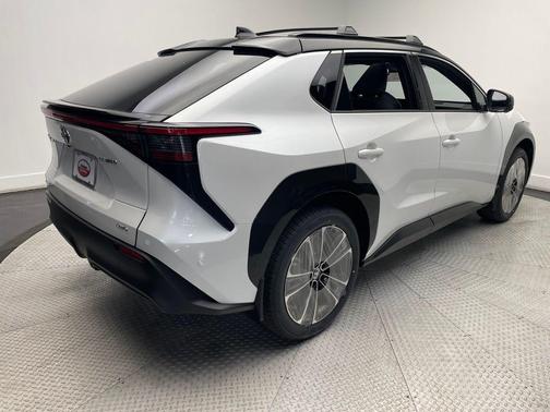 2025 Toyota bZ4X Limited