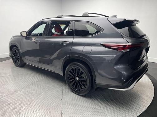 2024 Toyota Highlander XSE