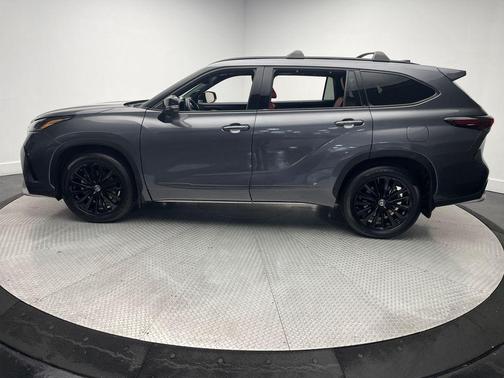 2024 Toyota Highlander XSE