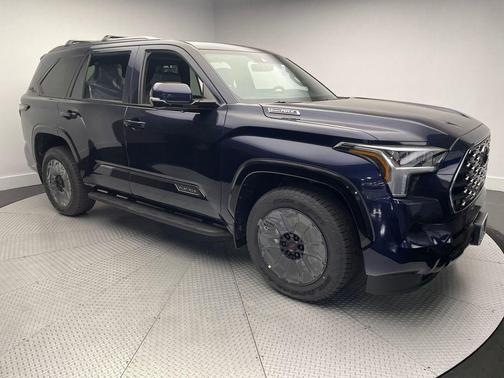 2025 Toyota Sequoia Platinum