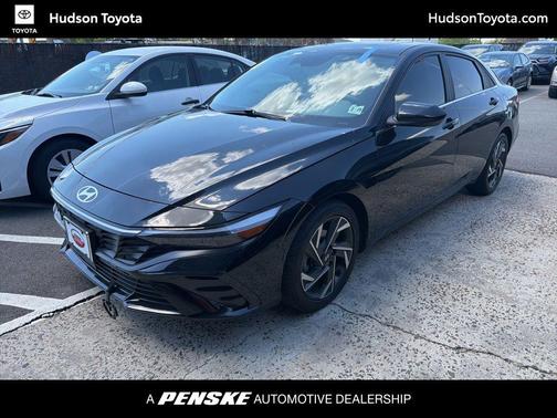 Abyss Black 2024 Hyundai ELANTRA SEL