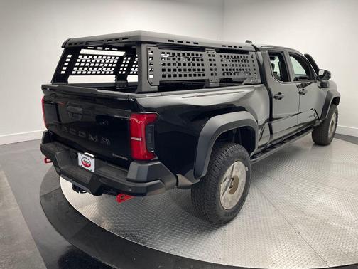 2025 Toyota Tacoma Hybrid Trailhunter